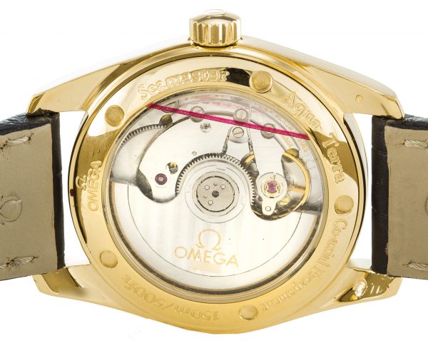 Omega Aqua Terra 150m Mid-size 2604.50.37 Unisex 35 Mm Yellow Gold Case Automatic Movement - Image 4
