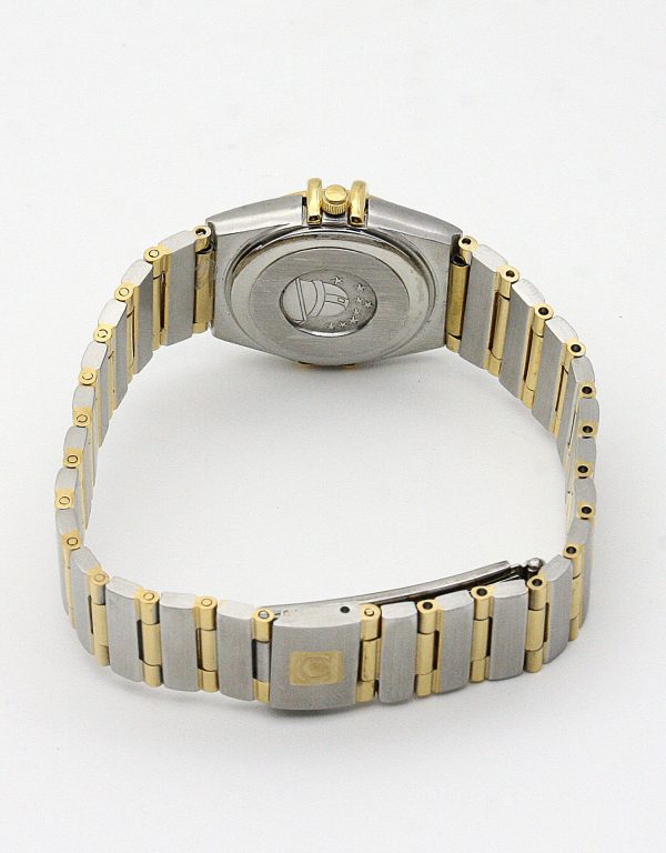 Omega My Choice Mini 1365.75.00 Ladies 22.5 Mm Steel & Yellow Gold Set With Diamonds Case Quartz Movement - Image 4